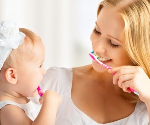 Brossage des dents des enfants